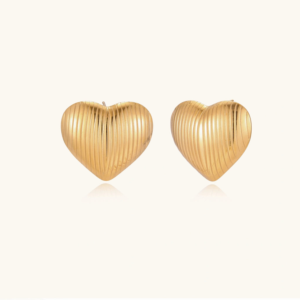 Juliette Ribbed Heart Stud Earrings
