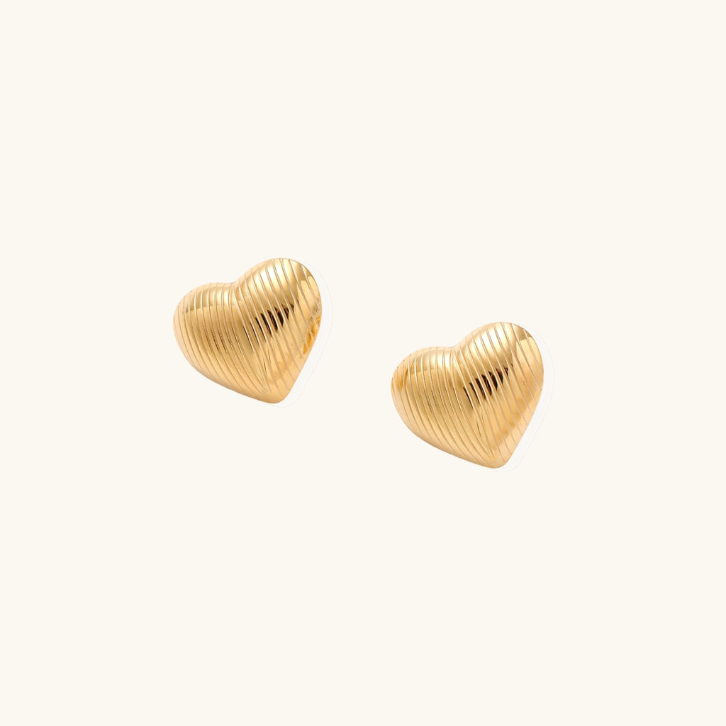 Juliette Ribbed Heart Stud Earrings
