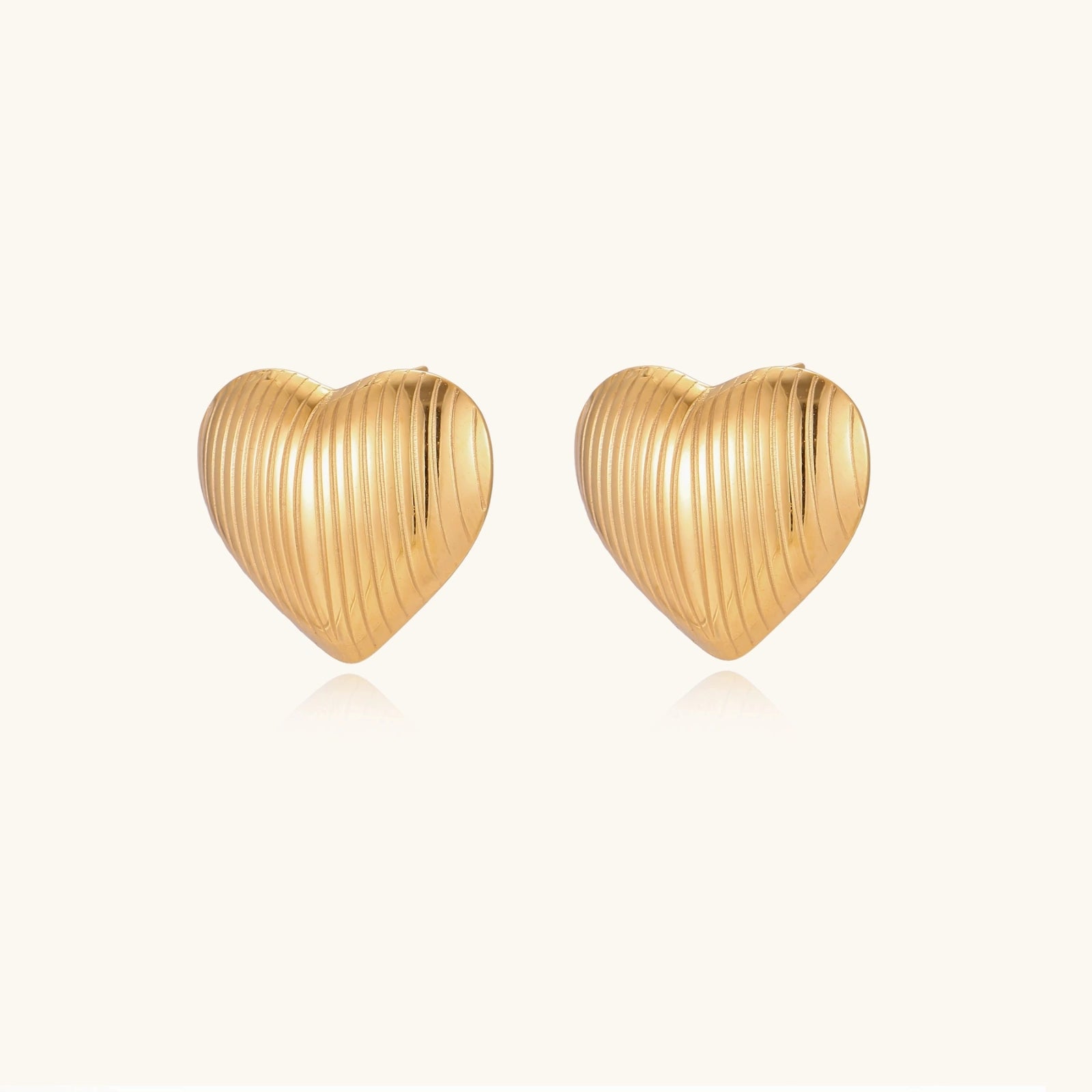 Juliette Ribbed Heart Stud Earrings